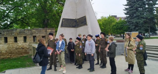 Для воспитанников «Архиерейского казачьего конвоя» прошла экскурсия по историческому Ставрополю