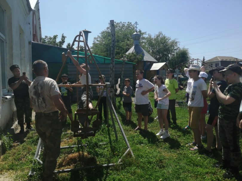 Школьники из хутора Демино побывали на экскурсии в селе Сенгилеевском